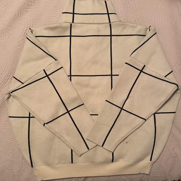 ChicWish sweater size L - Picture 1 of 3